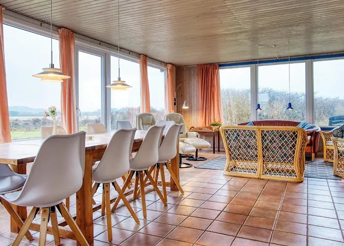 12 Person In Hjorring-by Traum * Hjørring